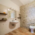 ファームステイ Le Querce Serra San Quirico