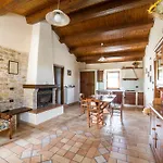 Le Querce ファームステイ Serra San Quirico